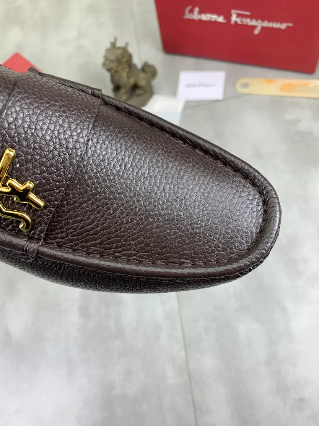 Men's Men's Shoes 💰P380💰【New Style】Water-dyed Pigli 🆘【Salvatore Ferragamo】Men's latest casual beanie shoes! Available at counters simultaneously! The fabric is made of specially imported original calfskin, and the interior is made of imported water-dyed pigskin. It is absolutely luxurious and leads the fashion trend. Matching code: 38-45 3️⃣colors available